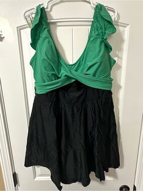 Green and Black Swim Dress Size 20W